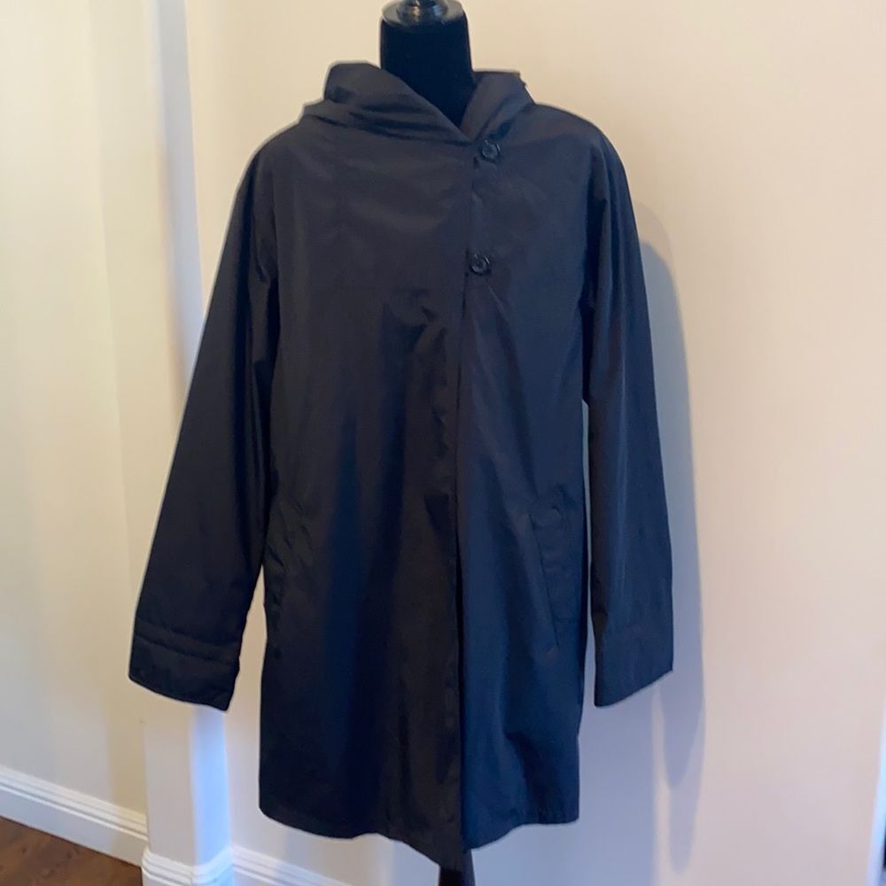 Jones New York rain resistant jacket with hood -